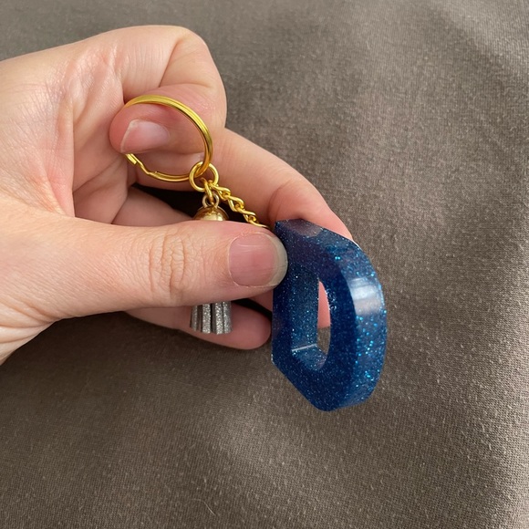 Handmade Letter "D" Keychain - Picture 3 of 6